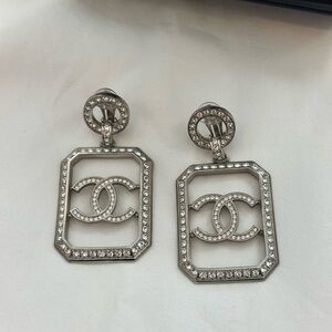 CHANEL Silver Crystal Interlocking CC Drop Earrings